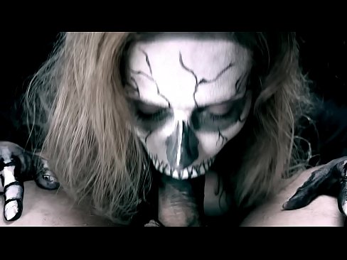 ❤️ Demon djevojka siše kurac svojim crnim ustima i guta spermu. ❤❌ Porno kod nas hr.xxxtophd.ru ❌❤